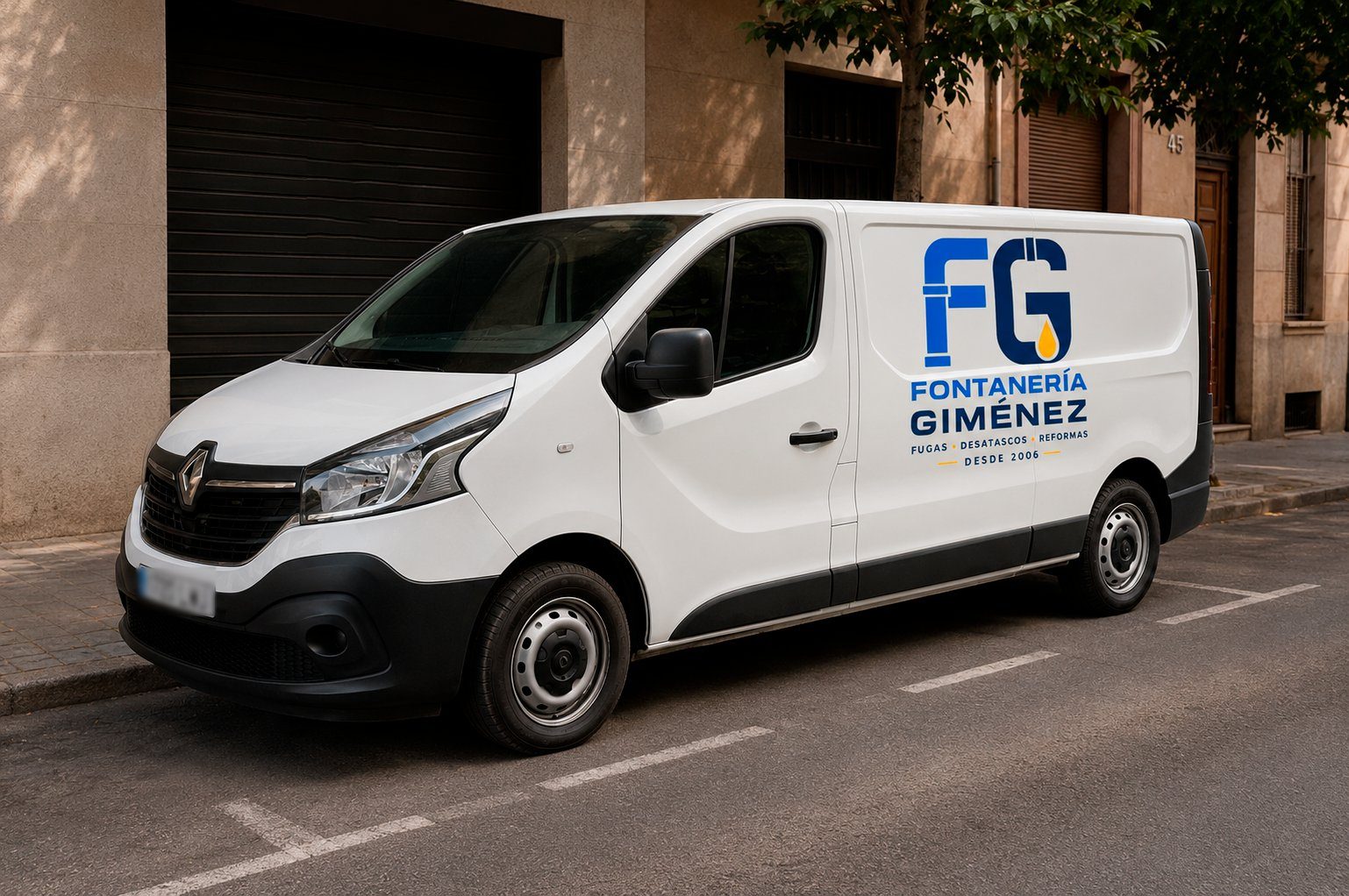 Furgoneta de Fontanería Giménez en Massamagrell